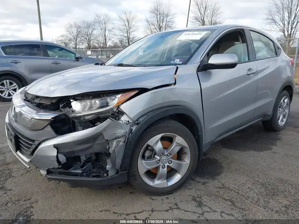 3CZRU6H31MM722393 2021 HONDA HR-V - Image 2
