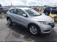 3CZRU6H31MM735600 2021 HONDA HR-V