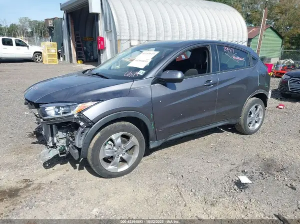 3CZRU6H31MM743535 2021 HONDA HR-V - Image 2