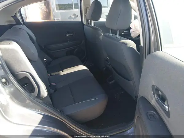 3CZRU6H31MM746273 2021 HONDA HR-V - Image 8