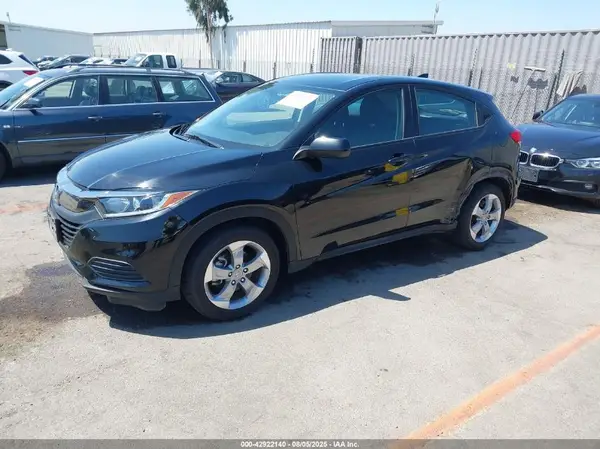 3CZRU6H31MM753112 2021 HONDA HR-V - Image 2
