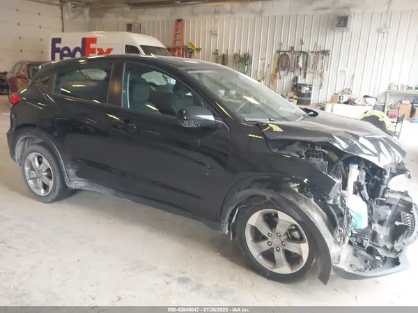 3CZRU6H31NM721276 2022 HONDA HR-V - Image 1