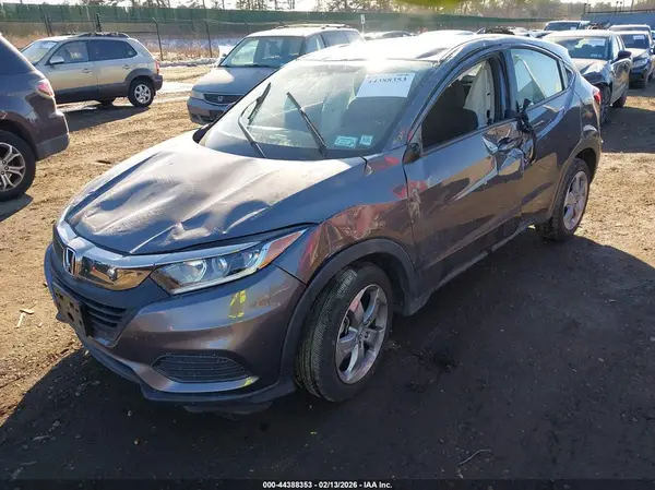 3CZRU6H31NM744931 2022 HONDA HR-V - Image 2