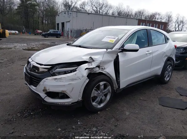 3CZRU6H31NM758201 2022 HONDA HR-V - Image 2