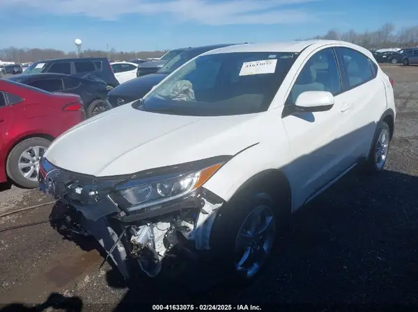 3CZRU6H31NM768923 2022 HONDA HR-V - Image 2