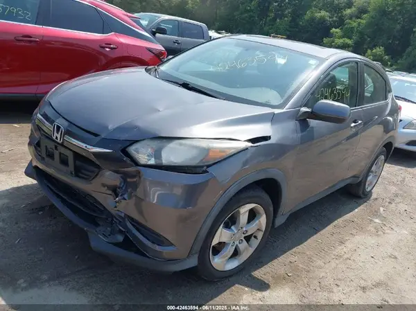 3CZRU6H32GM705106 2016 HONDA HR-V - Image 2