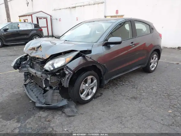 3CZRU6H32GM752491 2016 HONDA HR-V - Image 2
