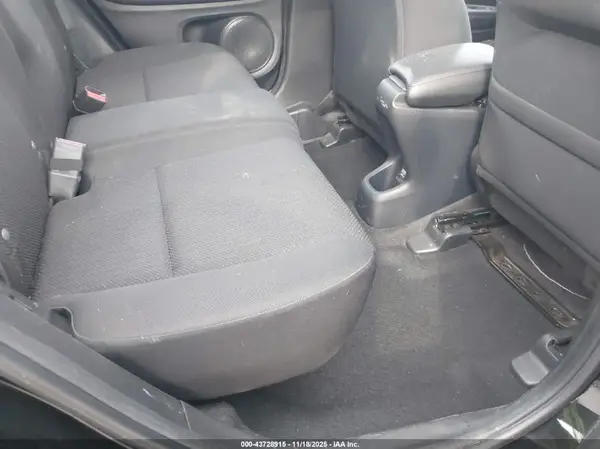 3CZRU6H32HG707759 2017 HONDA HR-V - Image 8