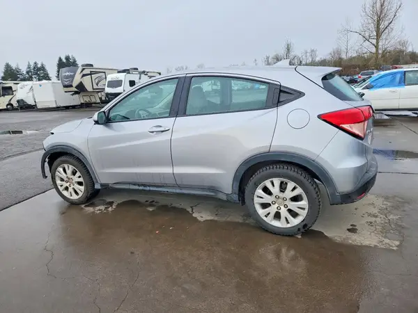 3CZRU6H32HG708507 2017 HONDA HR-V - Image 2
