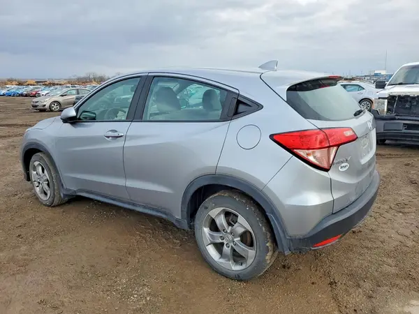3CZRU6H32HG708510 2017 HONDA HR-V - Image 2
