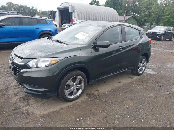 3CZRU6H32JG701188 2018 HONDA HR-V - Image 2