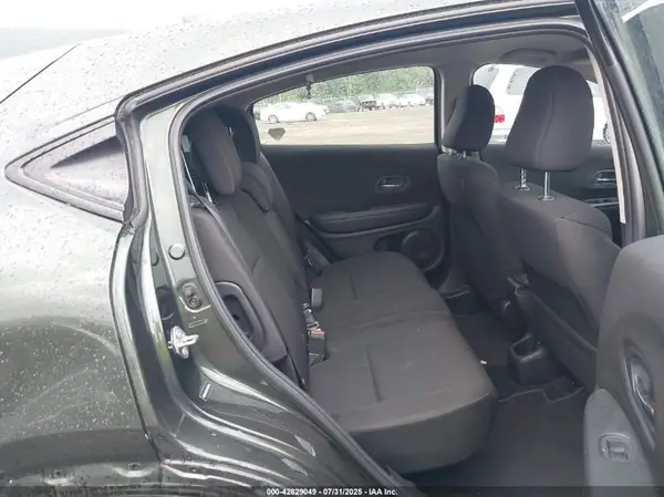 3CZRU6H32JG701188 2018 HONDA HR-V - Image 8