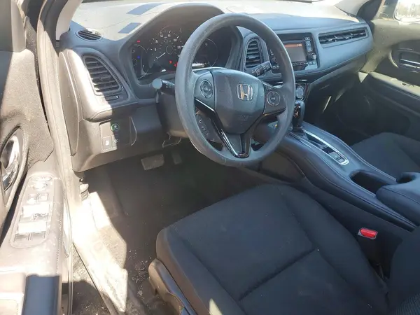 3CZRU6H32JG710070 2018 HONDA HR-V - Image 8