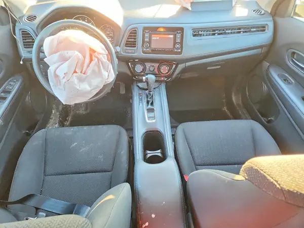 3CZRU6H32JG710084 2018 HONDA HR-V - Image 8