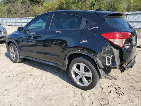 3CZRU6H32JG716693 2018 HONDA HR-V - Image 2