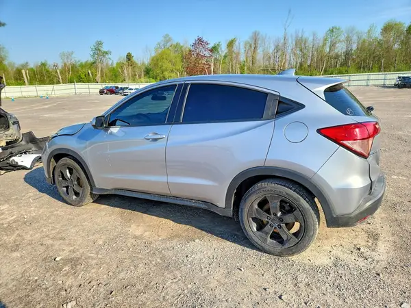 3CZRU6H32JG722607 2018 HONDA HR-V - Image 2