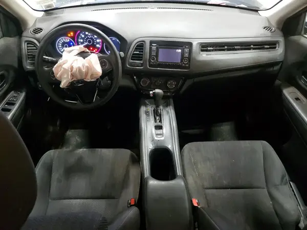 3CZRU6H32JG723238 2018 HONDA HR-V - Image 8