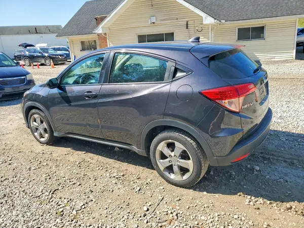 3CZRU6H32JG724566 2018 HONDA HR-V - Image 2
