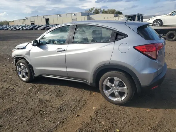 3CZRU6H32JG725930 2018 HONDA HR-V - Image 2