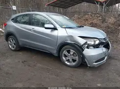 3CZRU6H32JG728861 2018 HONDA HR-V