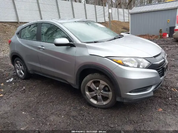 3CZRU6H32JG728908 2018 HONDA HR-V - Image 1