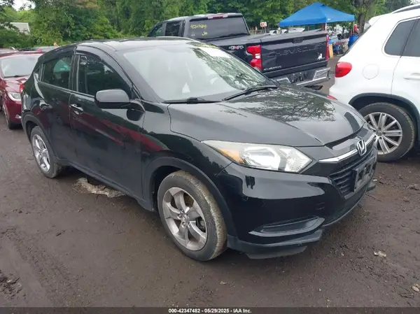 3CZRU6H32JG729329 2018 HONDA HR-V - Image 1
