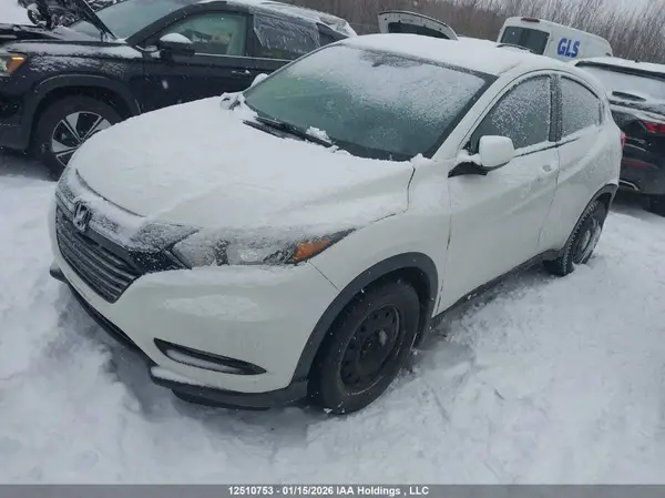 3CZRU6H32JM107377 2018 HONDA HR-V - Image 2