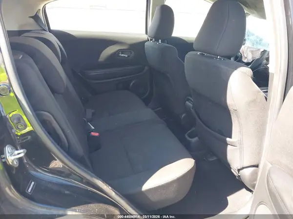 3CZRU6H32JM703928 2018 HONDA HR-V - Image 8
