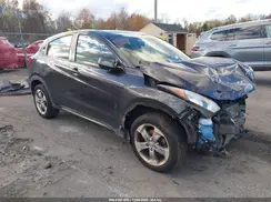 3CZRU6H32JM715156 2018 HONDA HR-V