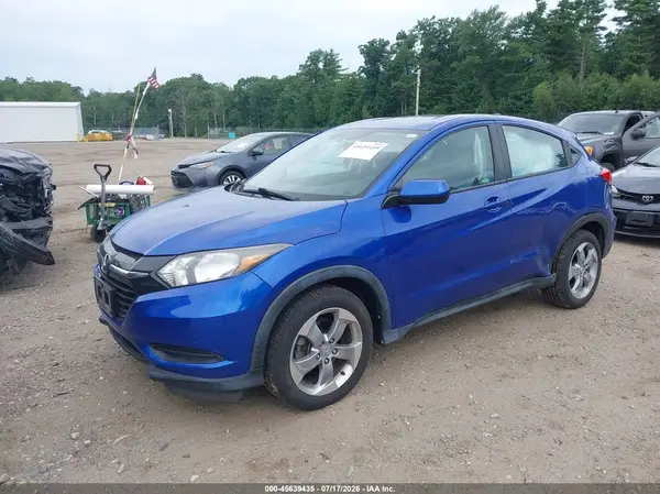3CZRU6H32JM717375 2018 HONDA HR-V - Image 2