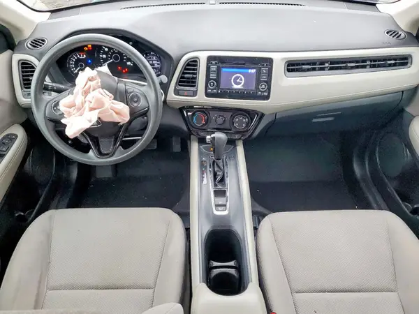 3CZRU6H32JM725766 2018 HONDA HR-V - Image 8
