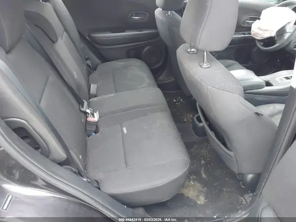 3CZRU6H32JM728392 2018 HONDA HR-V - Image 8