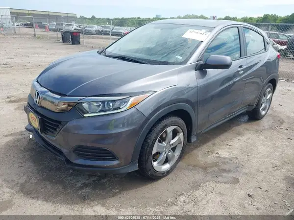 3CZRU6H32KG703931 2019 HONDA HR-V - Image 2