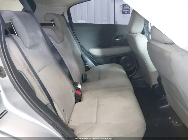 3CZRU6H32KG705212 2019 HONDA HR-V - Image 8
