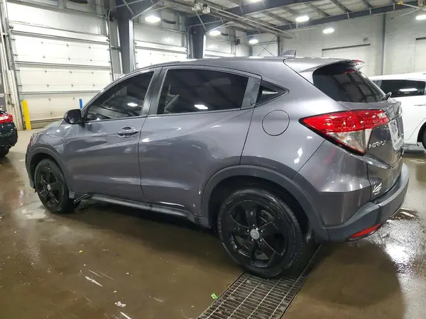 3CZRU6H32KG709518 2019 HONDA HR-V - Image 2
