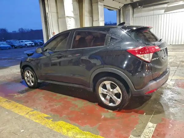 3CZRU6H32KG710359 2019 HONDA HR-V - Image 2
