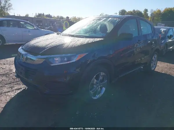3CZRU6H32KG723306 2019 HONDA HR-V - Image 2