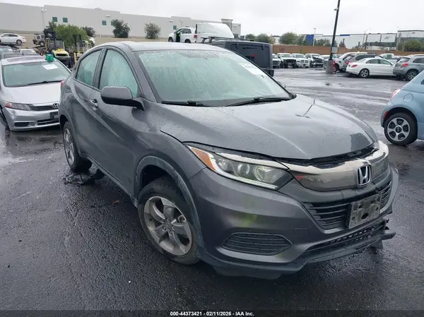 3CZRU6H32KG724214 2019 HONDA HR-V - Image 1