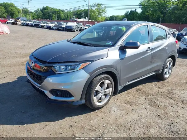 3CZRU6H32KG724696 2019 HONDA HR-V - Image 2