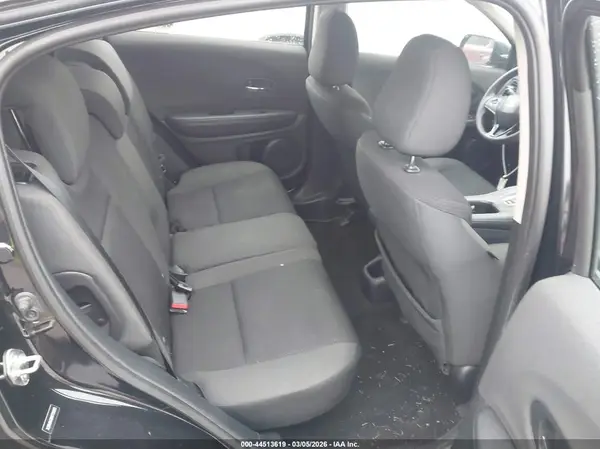 3CZRU6H32KG726223 2019 HONDA HR-V - Image 8