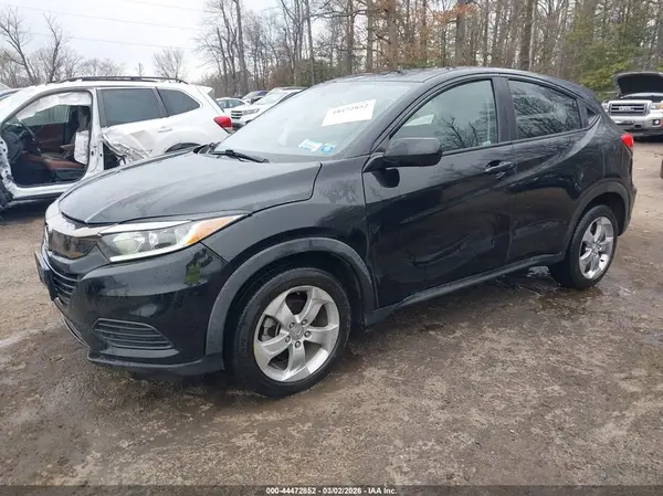3CZRU6H32KG733396 2019 HONDA HR-V - Image 2