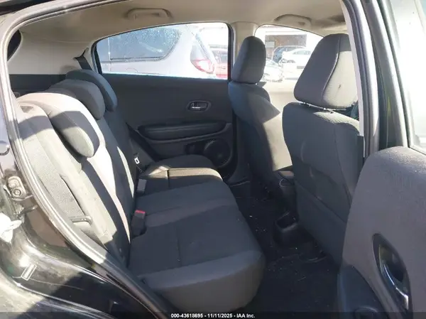 3CZRU6H32KG734483 2019 HONDA HR-V - Image 8