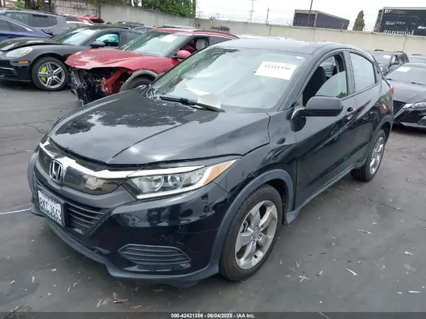 3CZRU6H32KM707365 2019 HONDA HR-V - Image 2