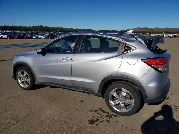 3CZRU6H32KM728152 2019 HONDA HR-V - Image 2