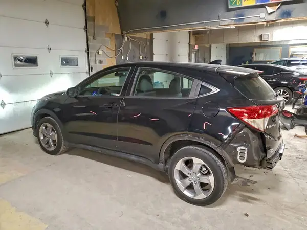 3CZRU6H32KM735635 2019 HONDA HR-V - Image 2