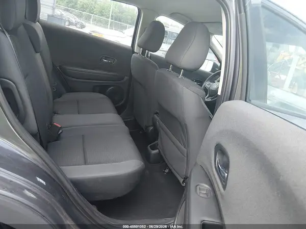 3CZRU6H32LG701050 2020 HONDA HR-V - Image 8