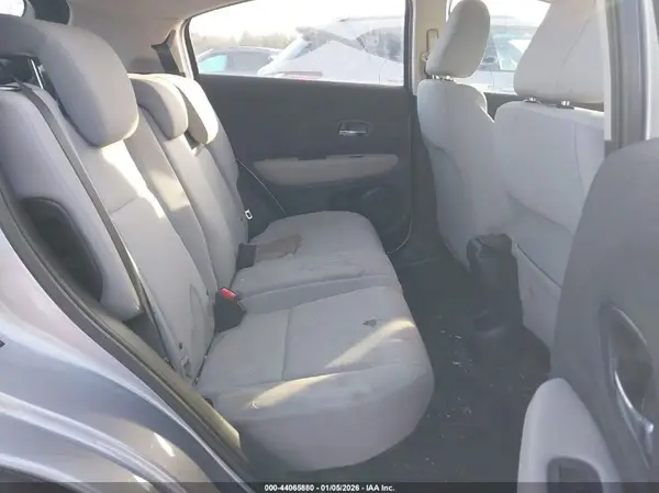 3CZRU6H32LM714415 2020 HONDA HR-V - Image 8