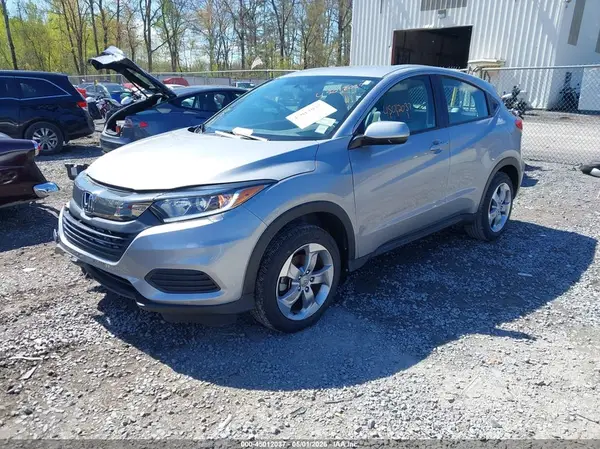 3CZRU6H32LM715600 2020 HONDA HR-V - Image 2