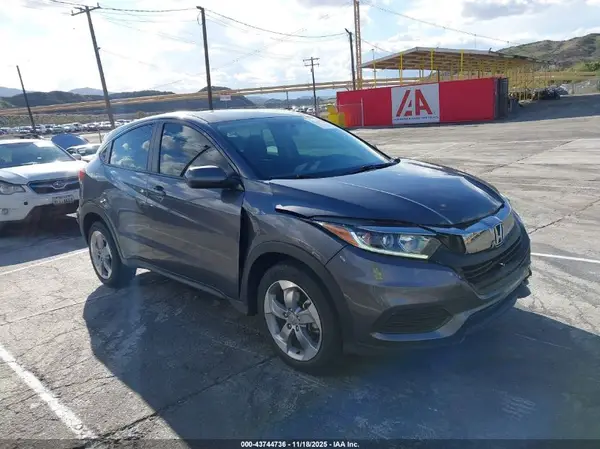 3CZRU6H32LM728394 2020 HONDA HR-V - Image 1
