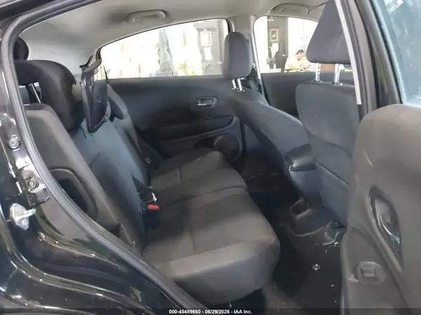 3CZRU6H32MM742376 2021 HONDA HR-V - Image 8